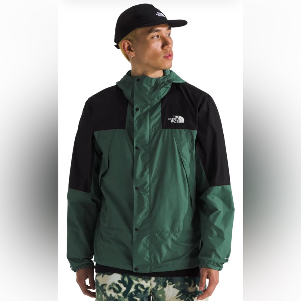 🥑 The North Face Men’s Windbreaker jacket size XL 🥑